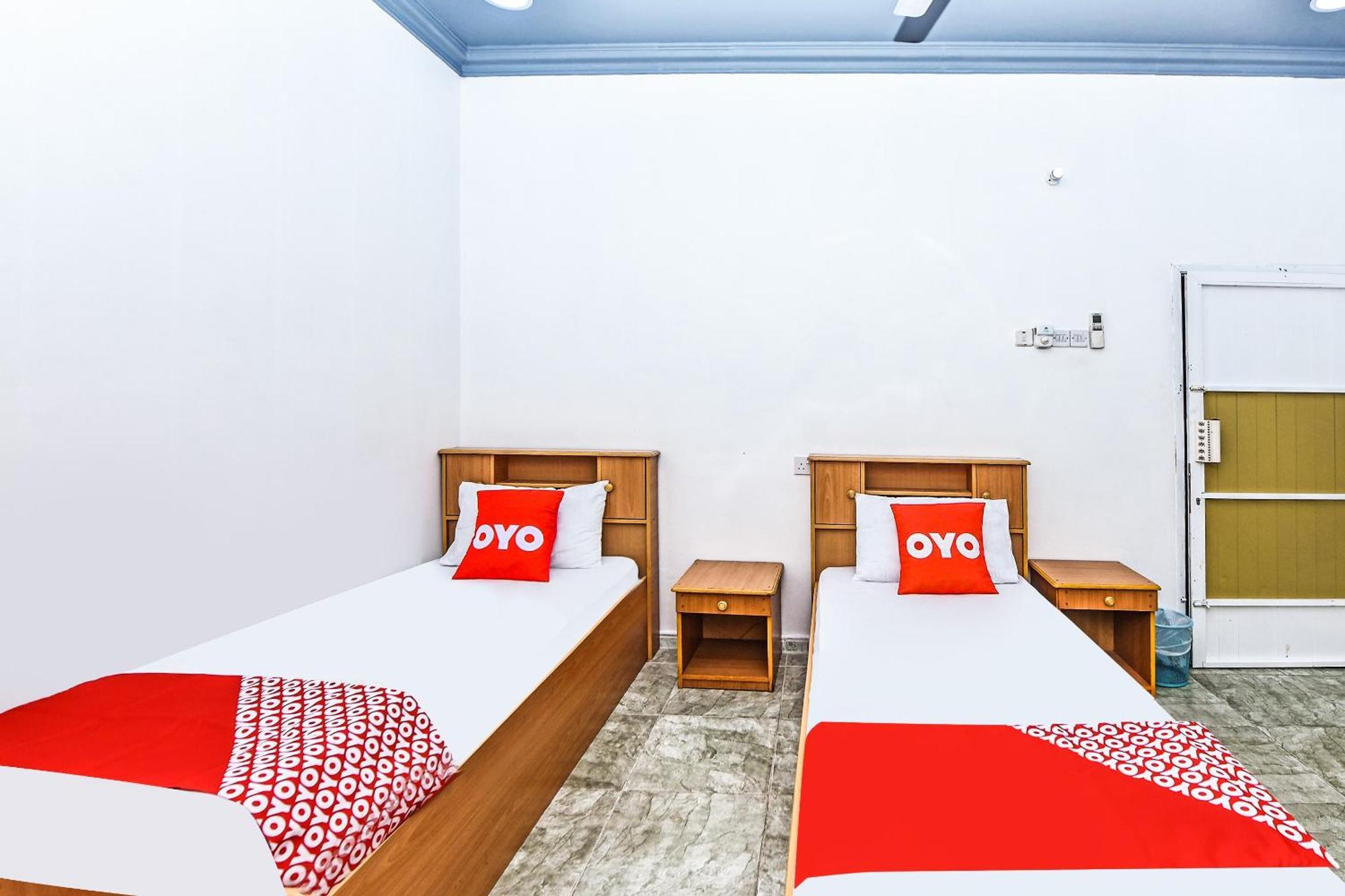 Oyo 138 Gulf Sand Motel Barka Exteriör bild